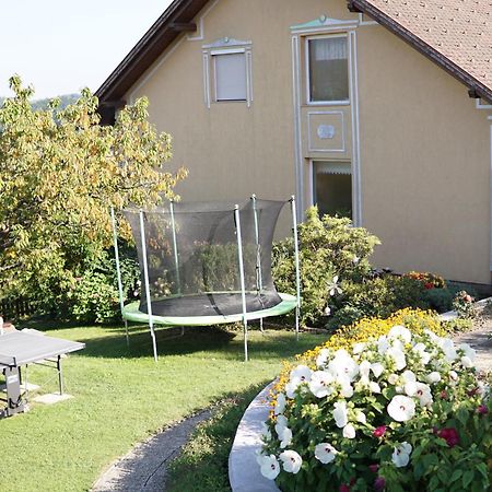 Ferienwohnung Familie Hartinger Riegersburg Exteriör bild